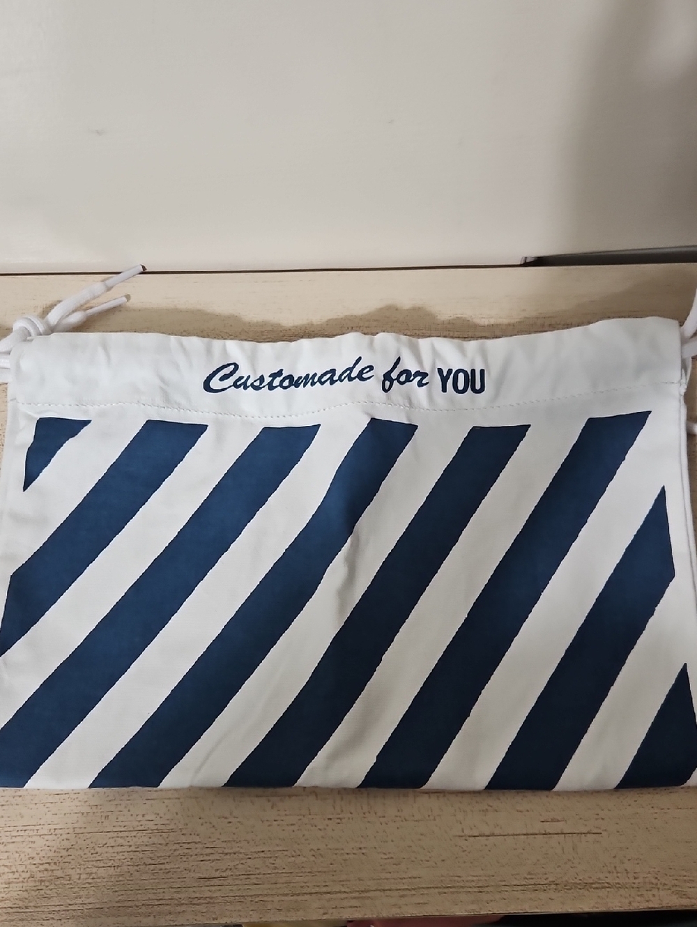 Vans White and Navy Striped Drawstring Pouch